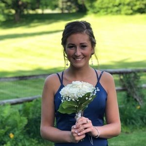 Meet your Posher, Nicole